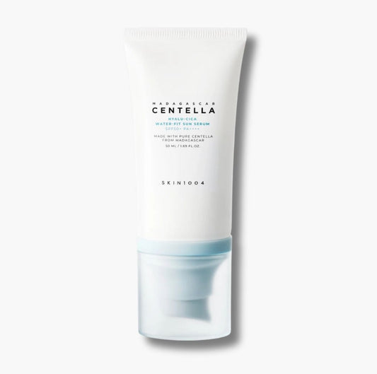 SKIN1004 – Madagascar Centella Hyalu-Cica Water-Fit Sun Serum 50ml | Protector solar hidratante, ligero y calmante SPF50+ PA++++
